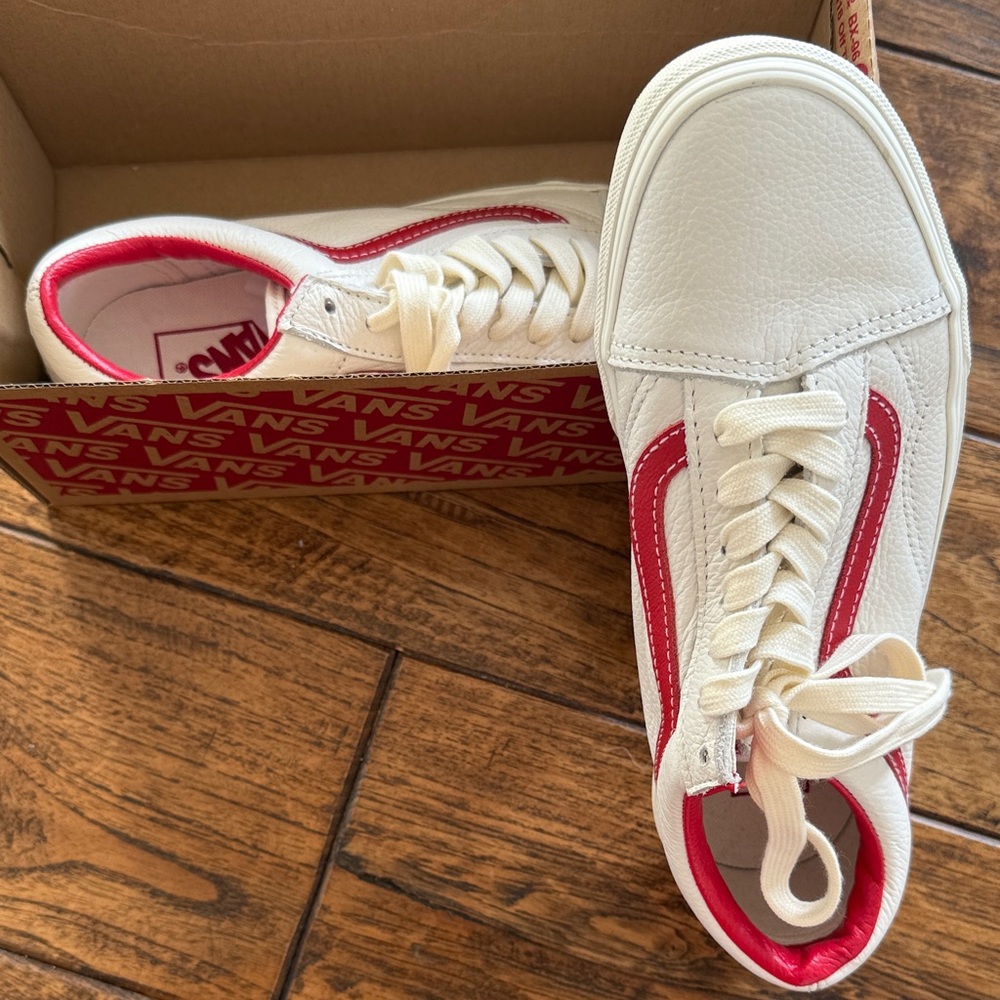 Vans Women's Cream and Red Sneakers